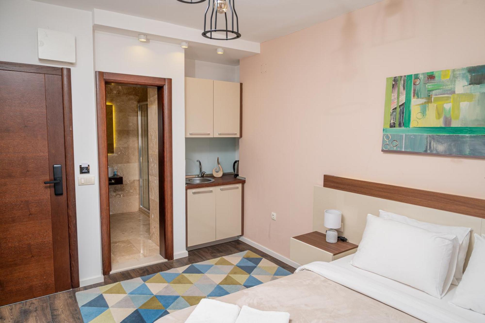 Secret Garden Apartment